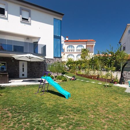Apartment Odore Di Mare With Beautiful Garden Krk Town Exterior photo